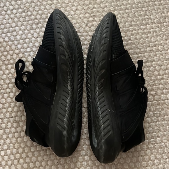 Adidas Black Sneakers - Picture 2 of 4